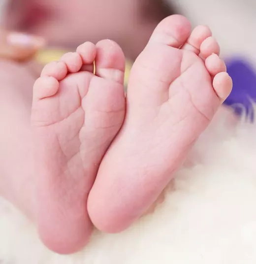 Bathing Your Newborn Baby Safely and Comfortably