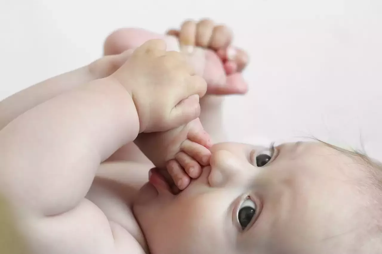 The Best Travel Crib for Your Baby